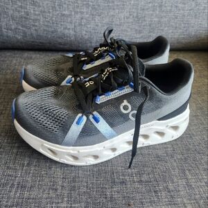 On eclipse running womens shoes